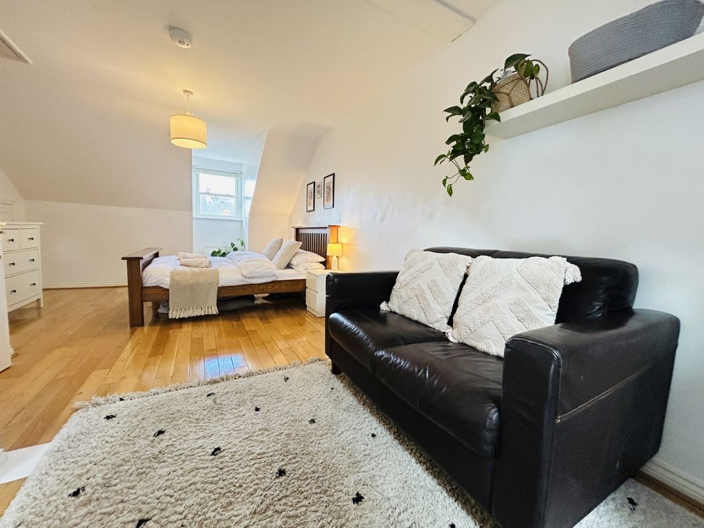 Property photo 3 of 18 Img_8487