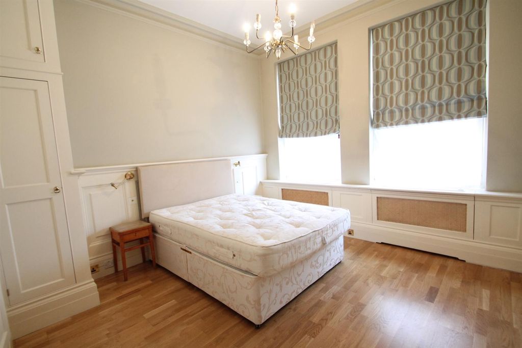 Property photo 3 of 5