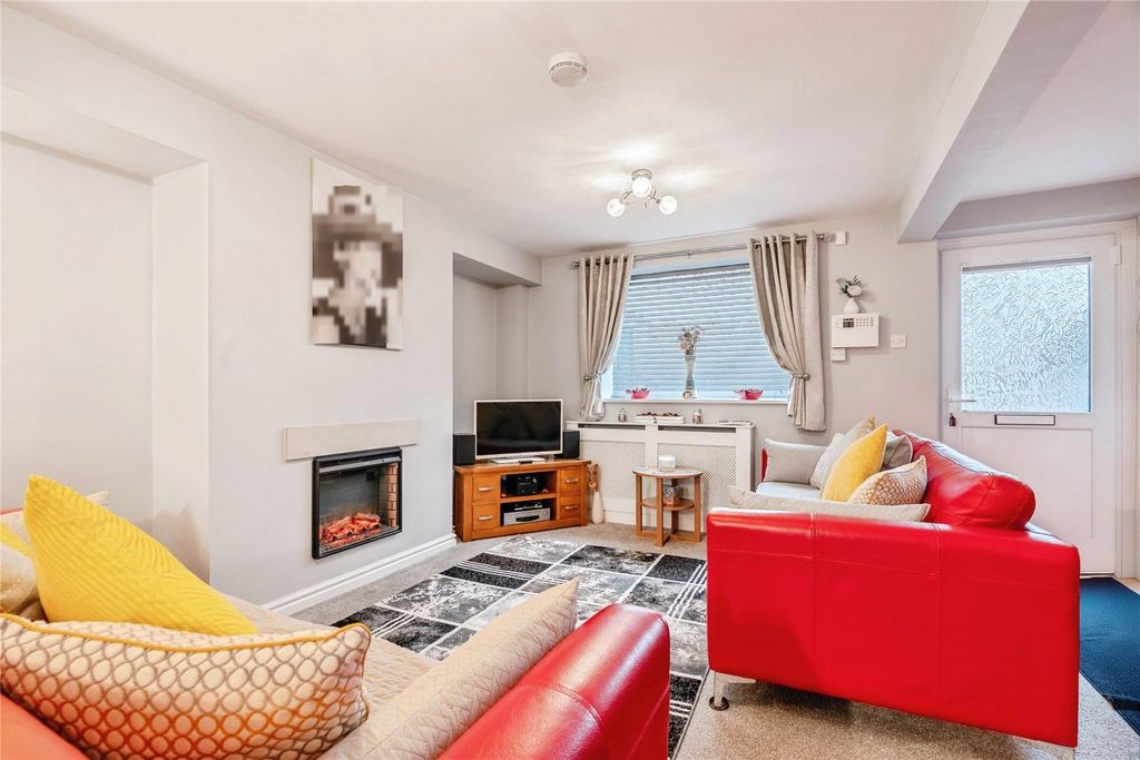 Property photo 2 of 15 Picture No. 16