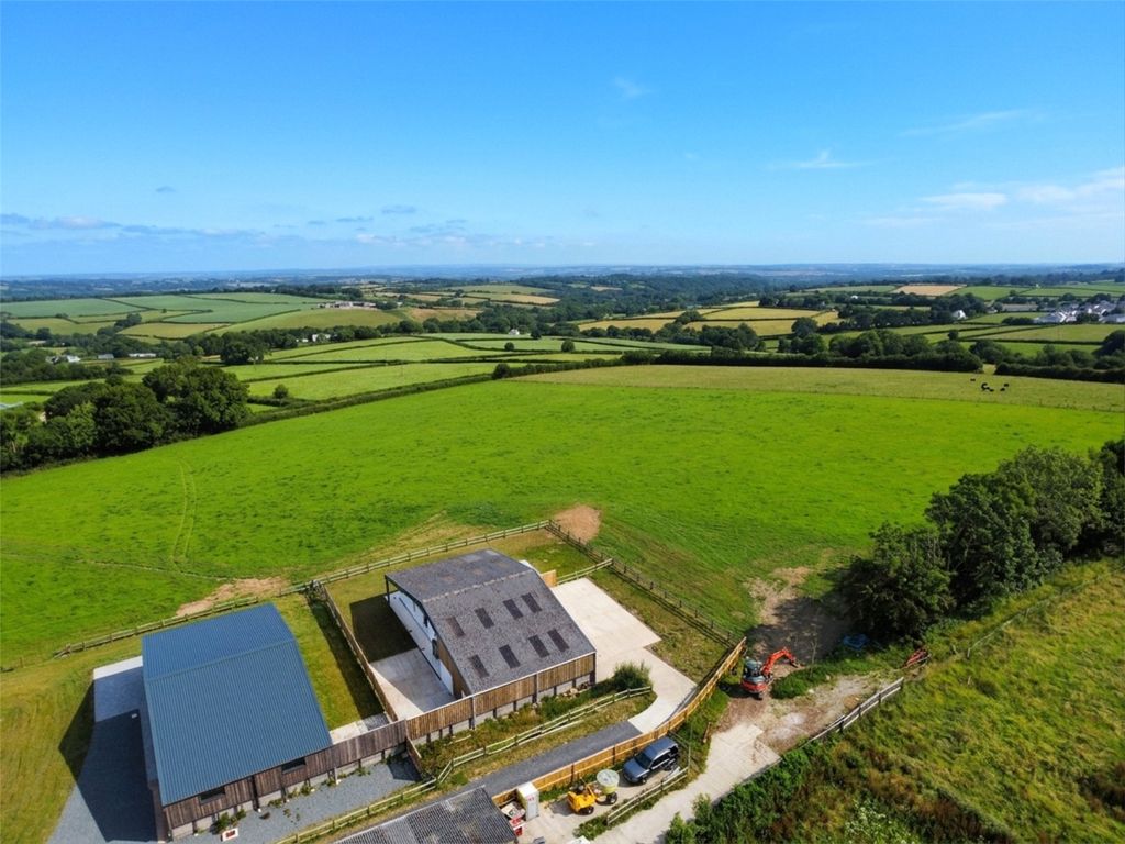 Property photo 3 of 25 Drone