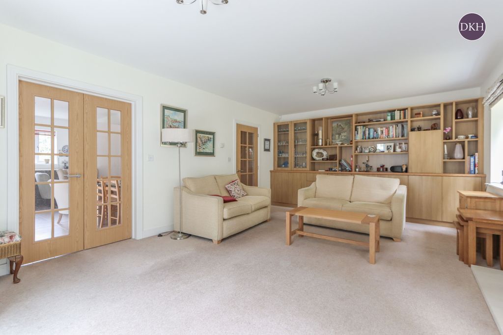 Property photo 3 of 13 Picture No. 10
