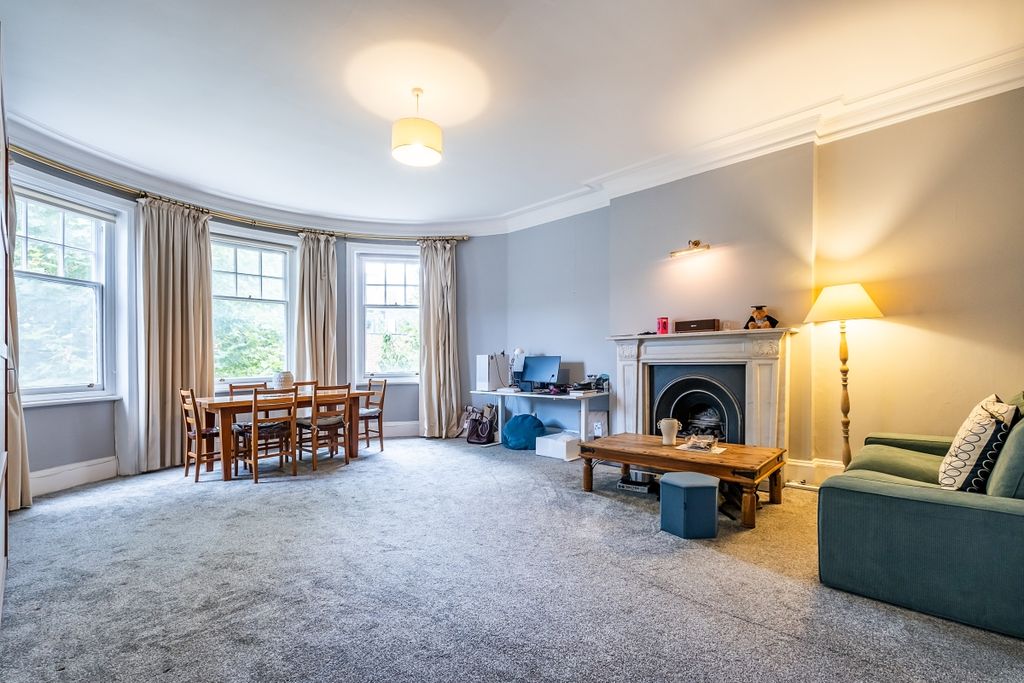 Property photo 1 of 12 4