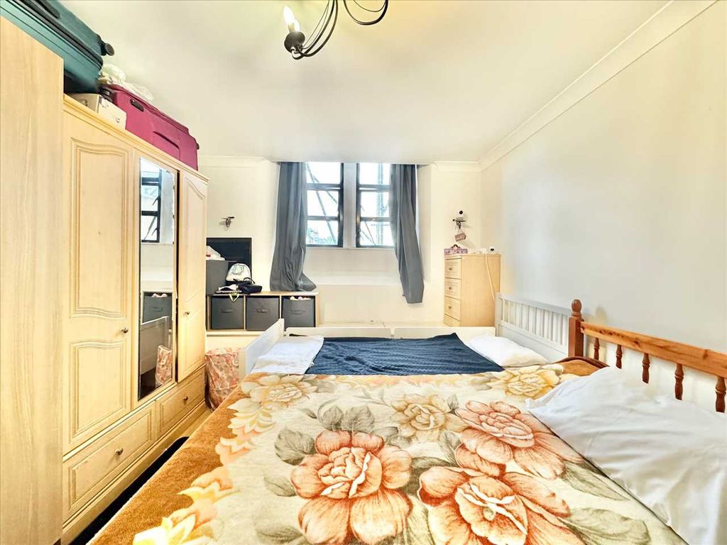 Property photo 3 of 9