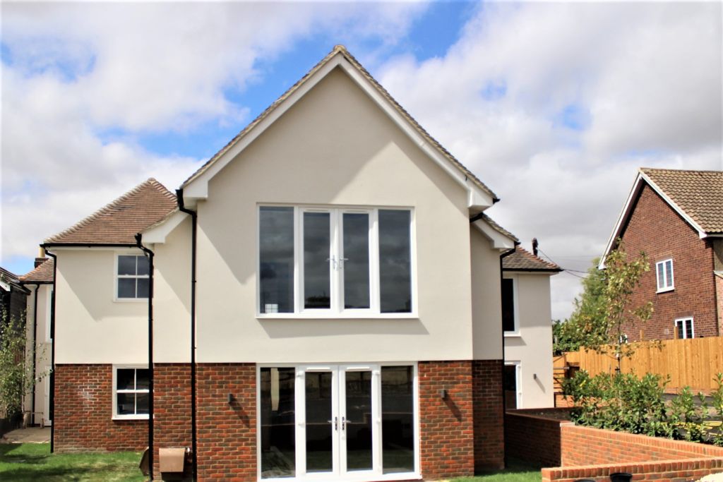 Property photo 3 of 9