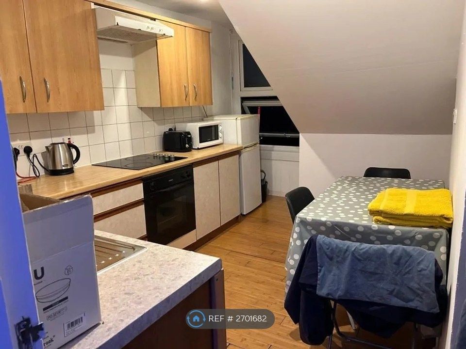 Property photo 2 of 3