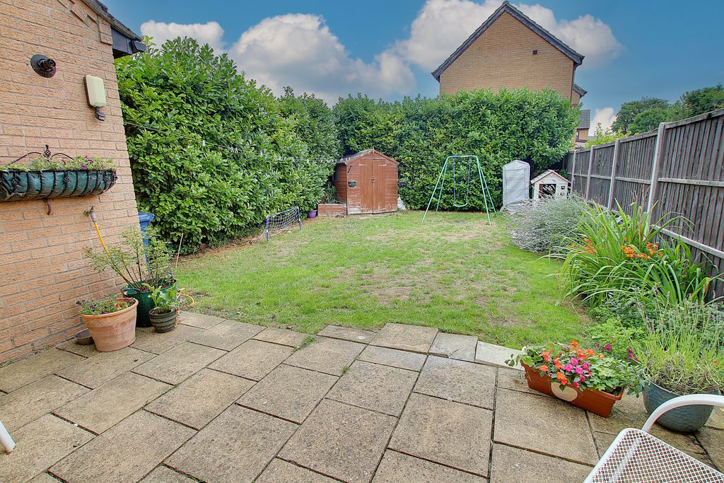 Property photo 1 of 9