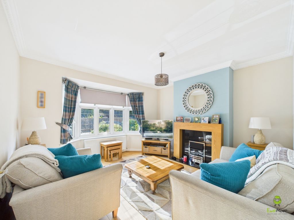 Property photo 2 of 18 Presented By Robert At Ewemove Bexleyheath And Dar