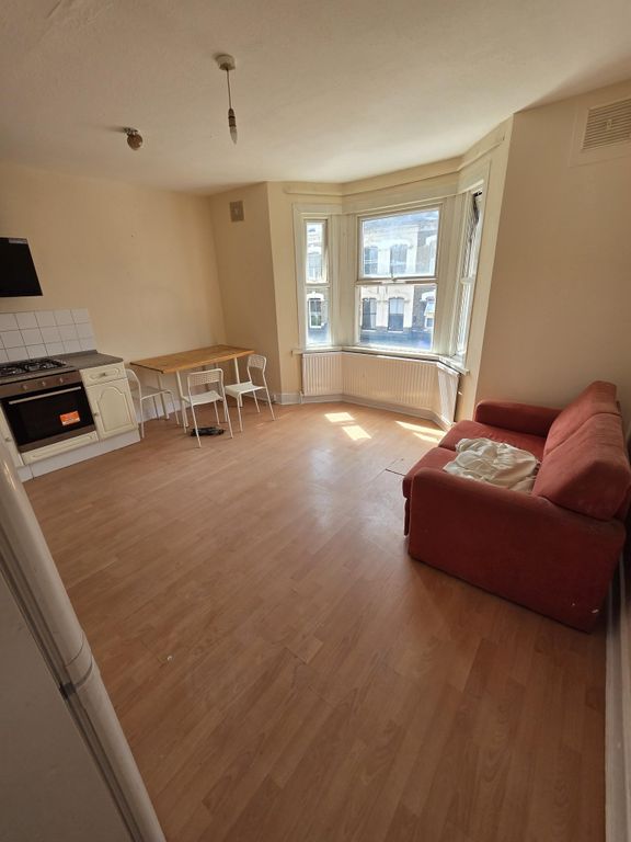 Property photo 1 of 5