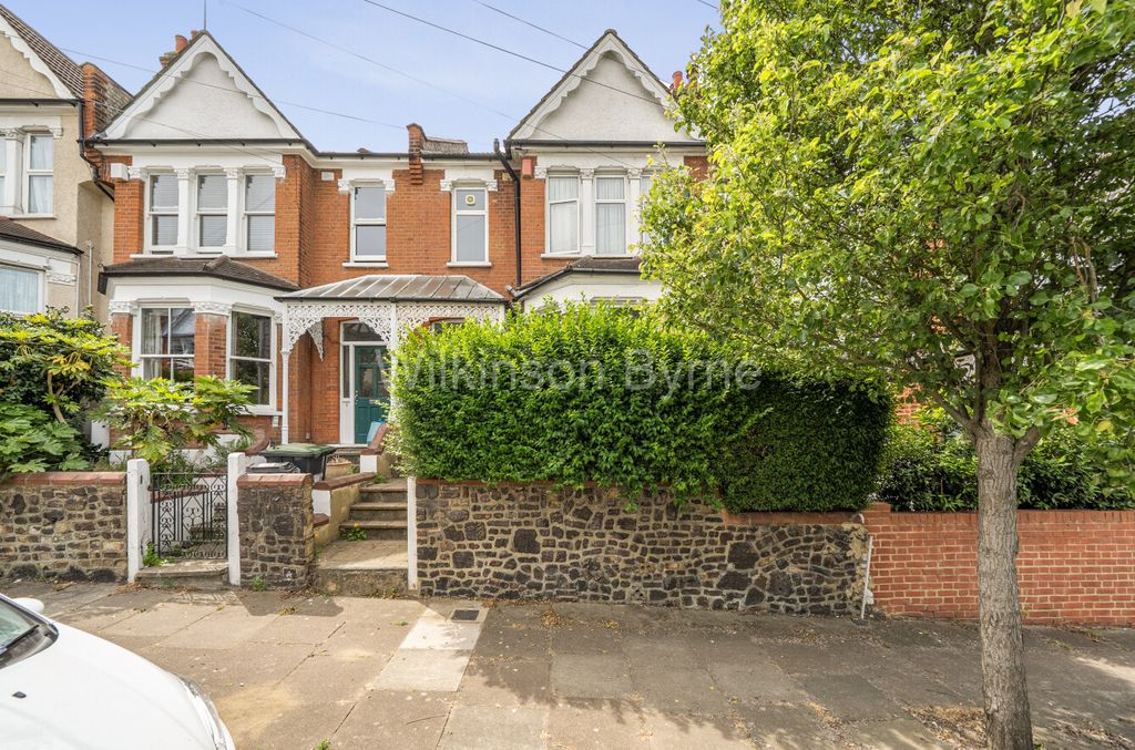 Property photo 1 of 12