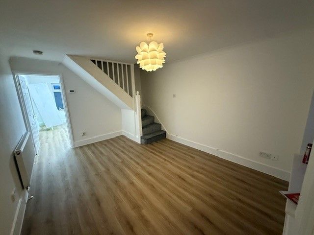 Property photo 1 of 10 Image