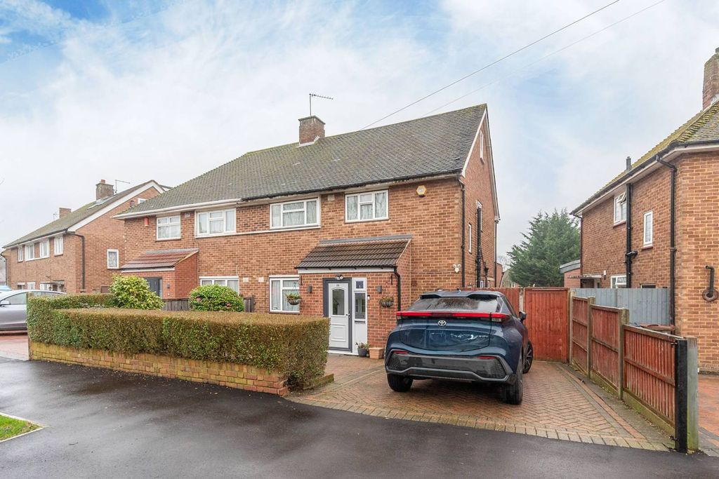 Property photo 2 of 18