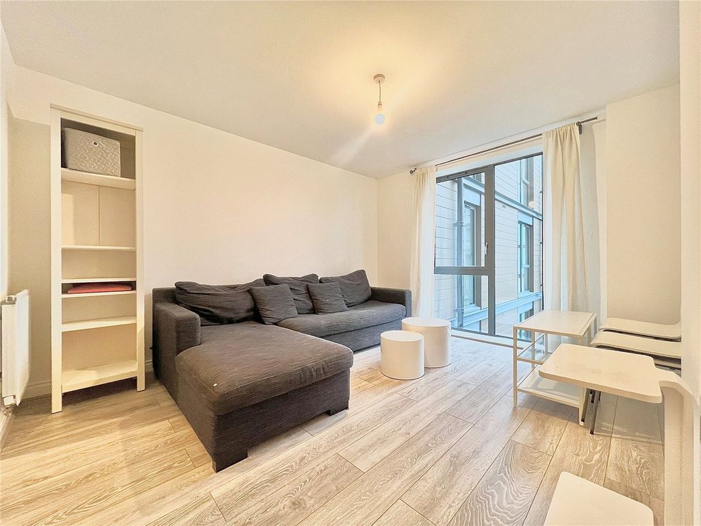 Property photo 2 of 5 Picture No. 16