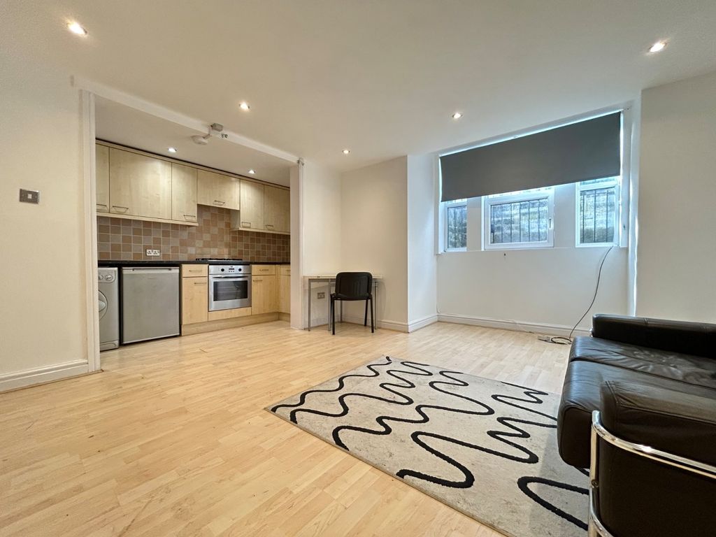 Property photo 1 of 11 Picture No. 19