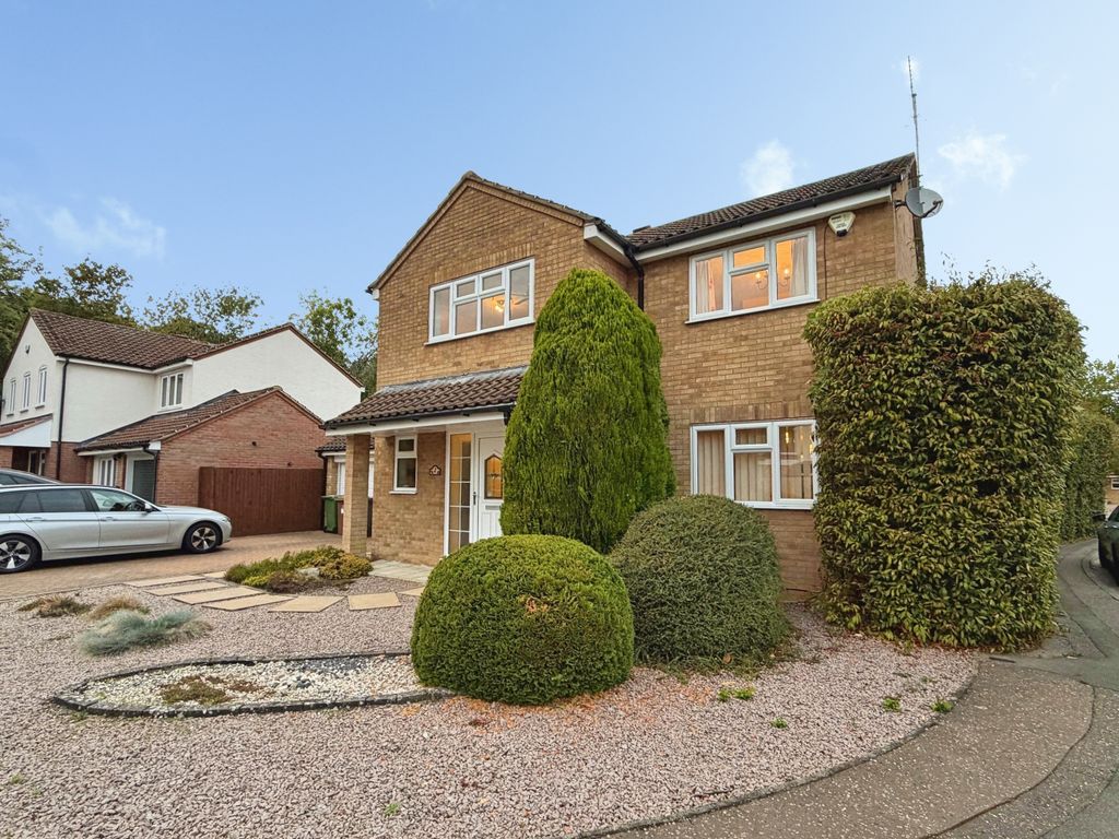 Property photo 1 of 11