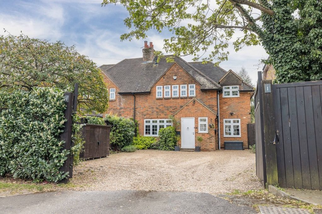 Property photo 1 of 25