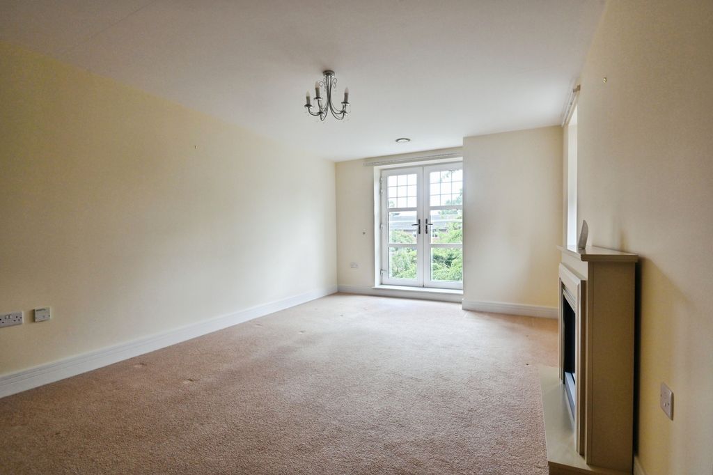 Property photo 3 of 15