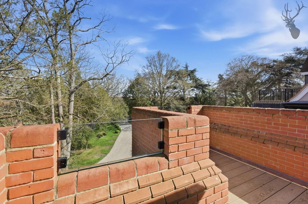 Additional image 24 of 3 bed flat for saleWoodredon Estate, High Beech EN9