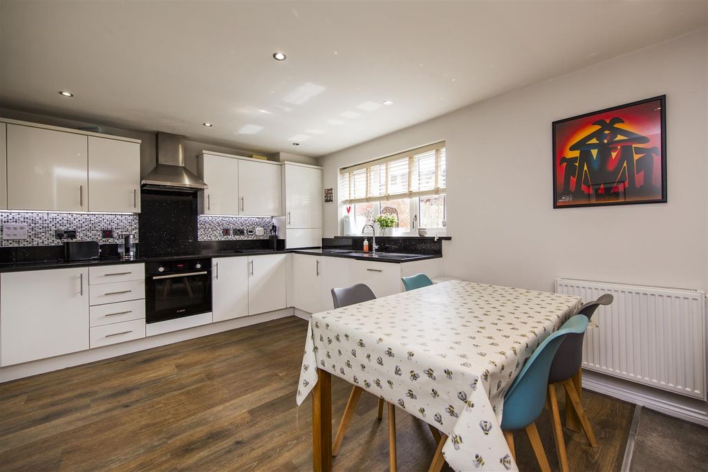 Property photo 2 of 29 Open Plan Living