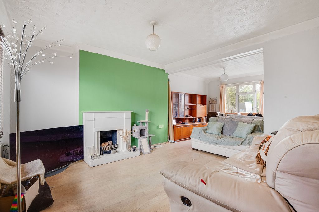 Property photo 3 of 9 842A9084Hdr_1