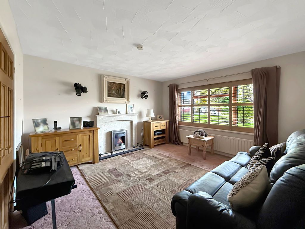 Property photo 3 of 23