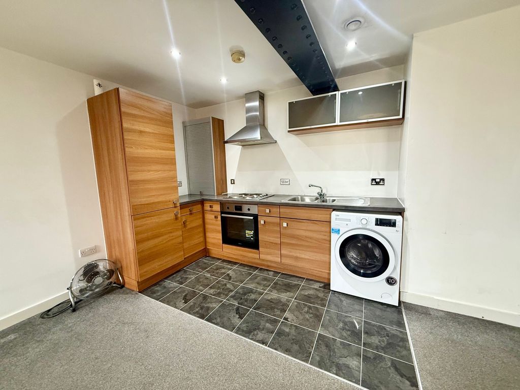 Property photo 3 of 6