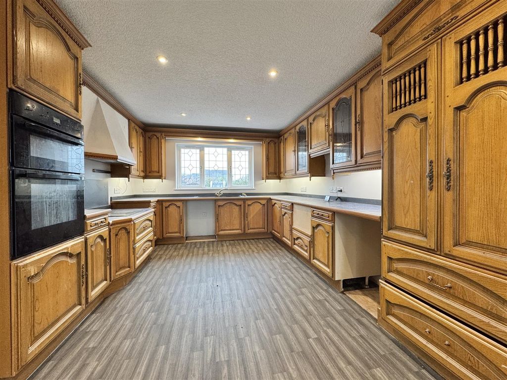 Property photo 3 of 32 Img_9772.Jpeg