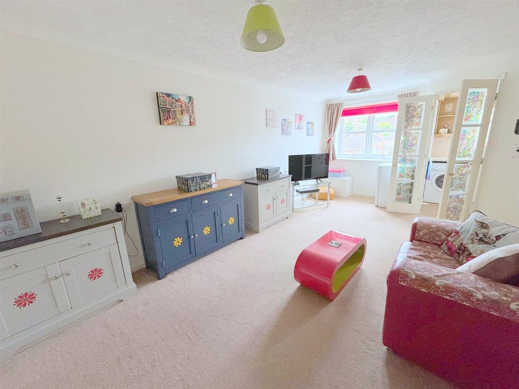Property photo 2 of 11 Col10.Jpg