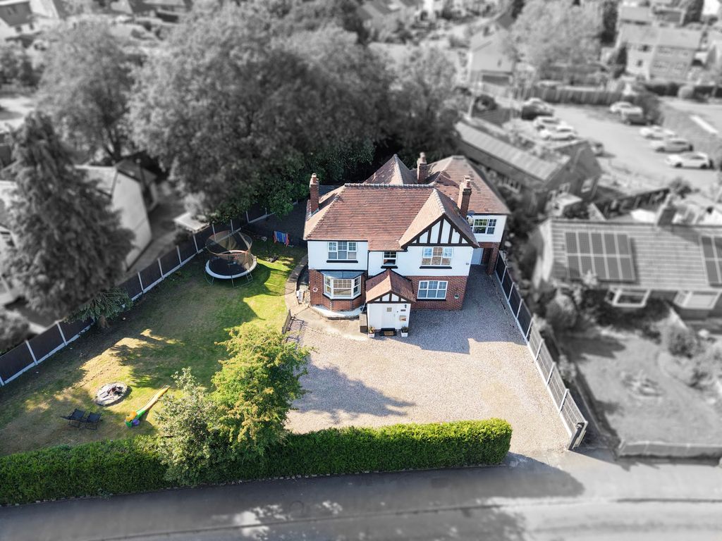 Property photo 1 of 32