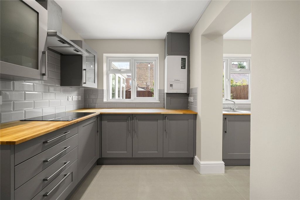 Property photo 2 of 12 Picture No. 07