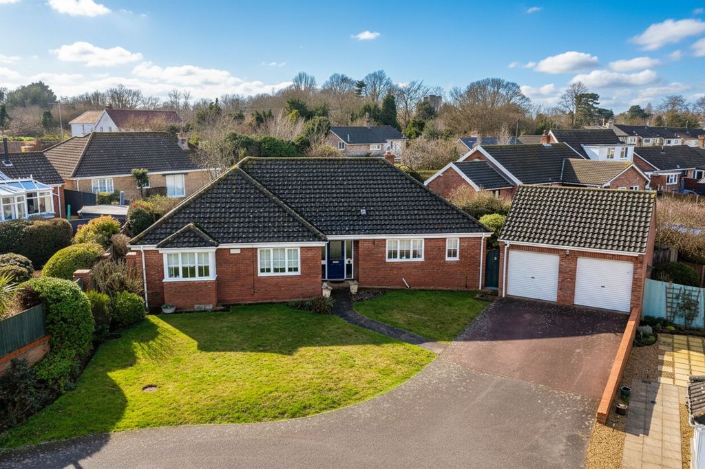 Property photo 1 of 29