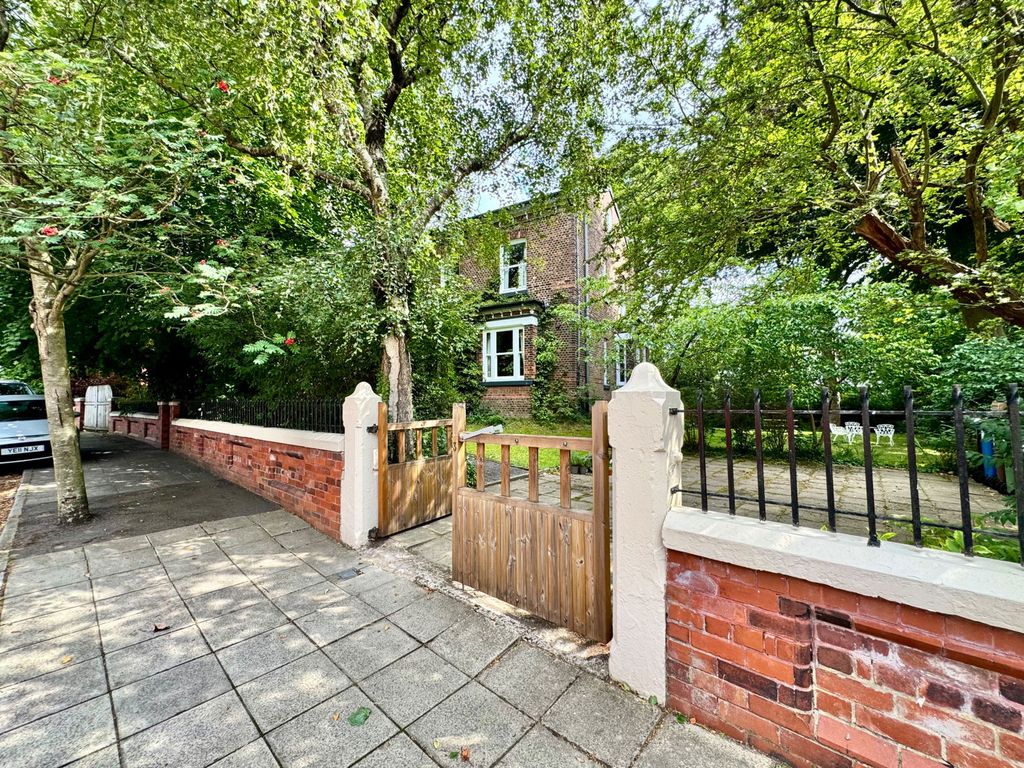 Property photo 1 of 41