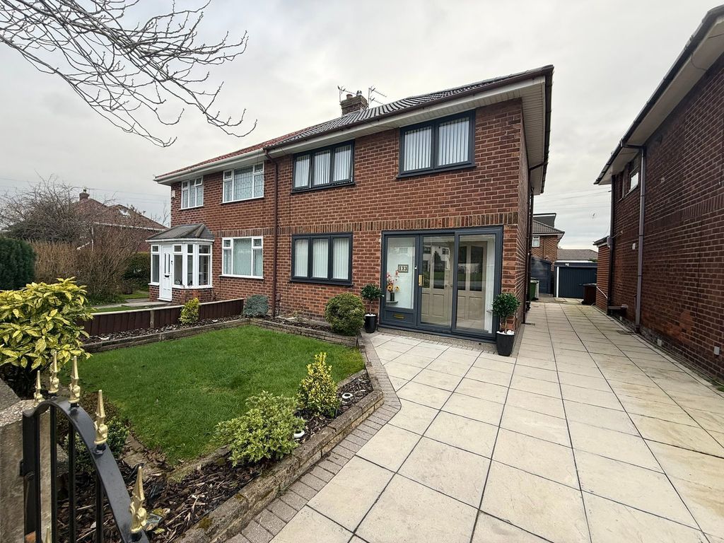 Property photo 1 of 27