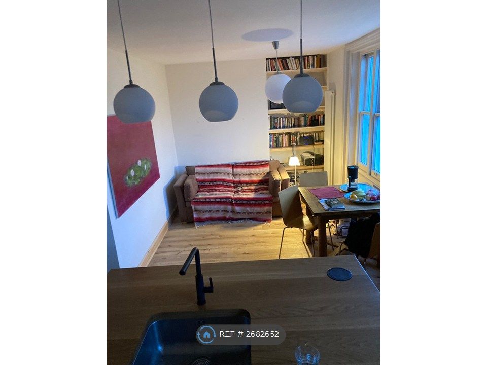 Property photo 2 of 10 Living/Dining