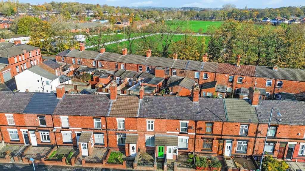 Property photo 3 of 26