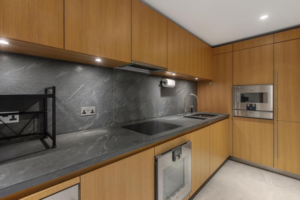 Property photo 2 of 15 Image