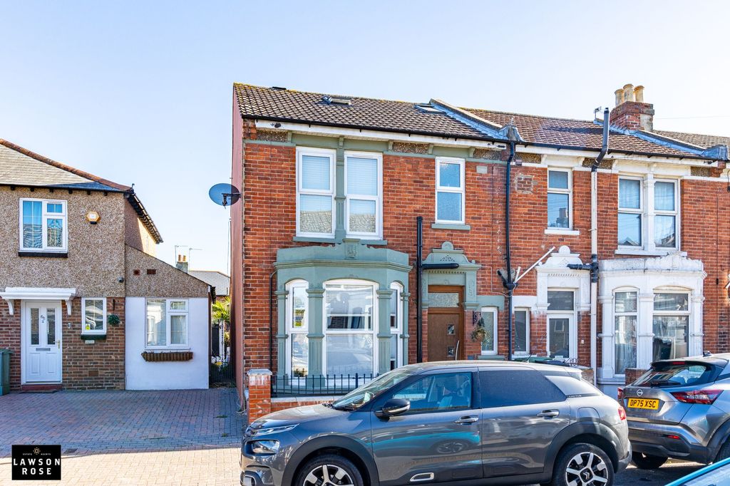 Property photo 1 of 34