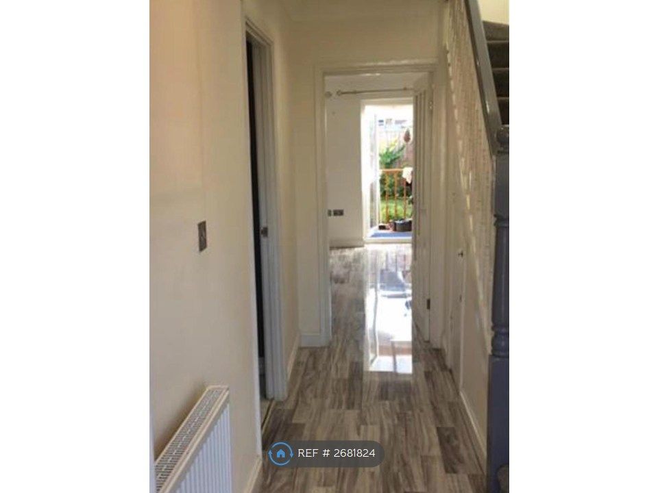 Property photo 1 of 16 Hallway