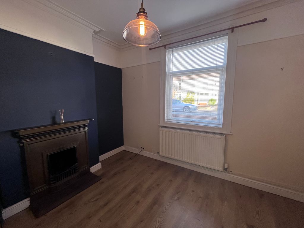 Property photo 2 of 8 Image