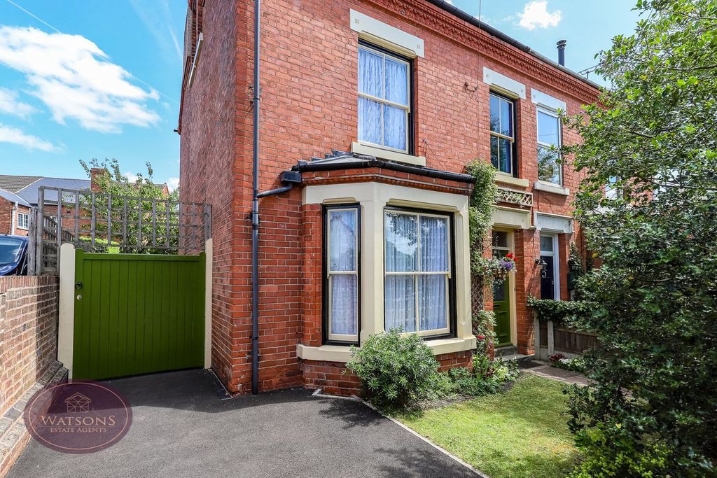 Property photo 1 of 29