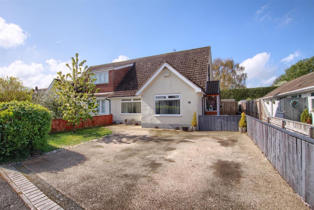 Property photo 1 of 18 cd1.Jpg