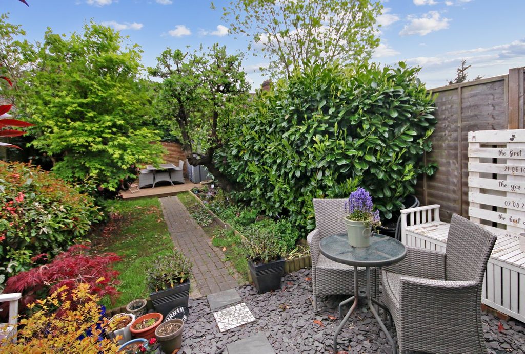 Property photo 2 of 14