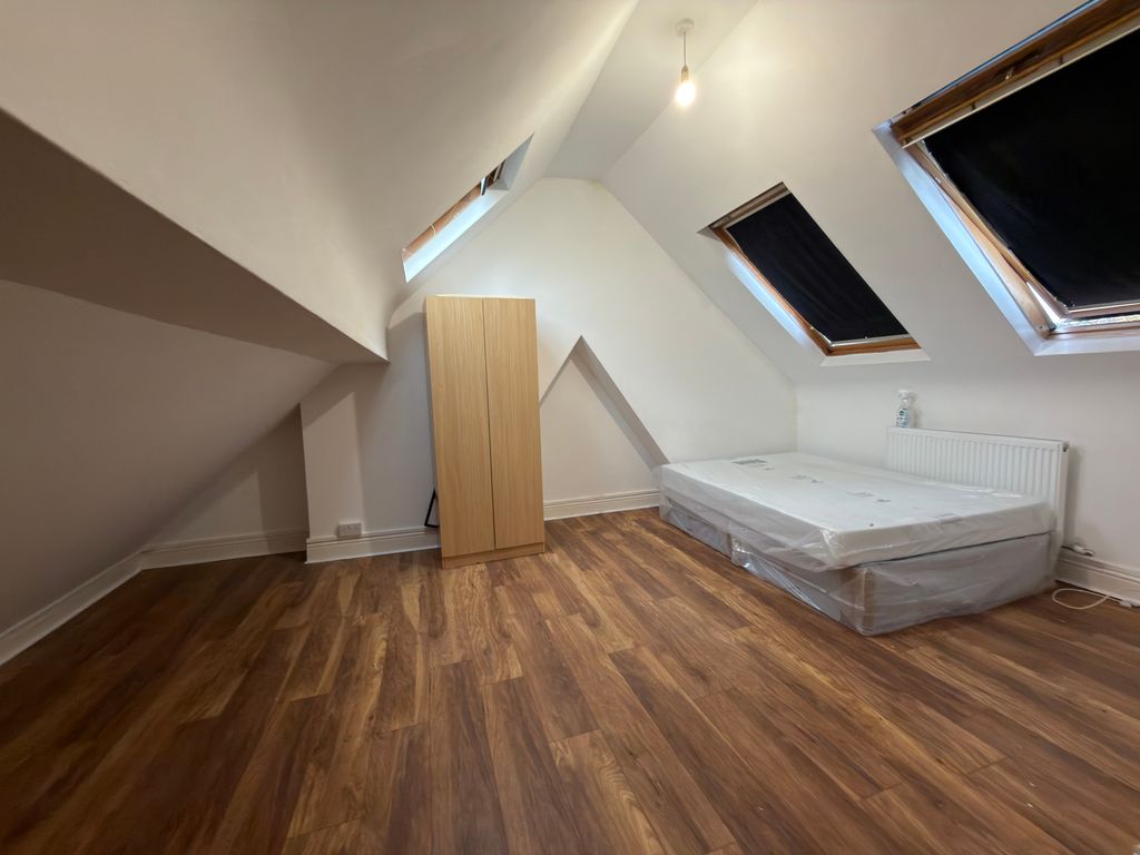 Property photo 1 of 3