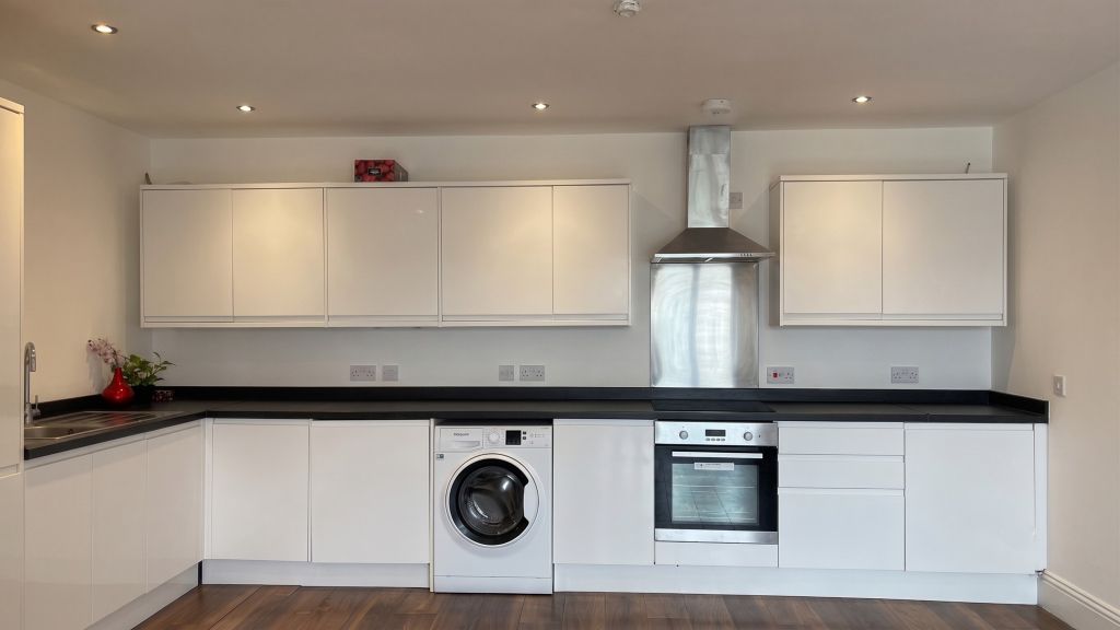 Property photo 2 of 15 Kitchen