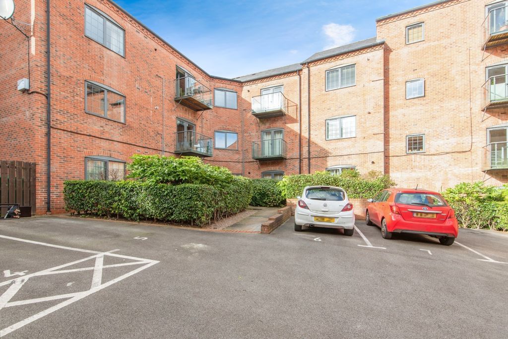 Property photo 1 of 15