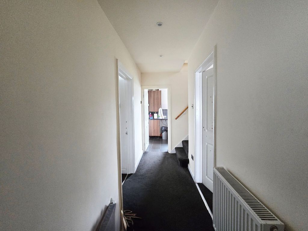 Property photo 3 of 13 Hallway
