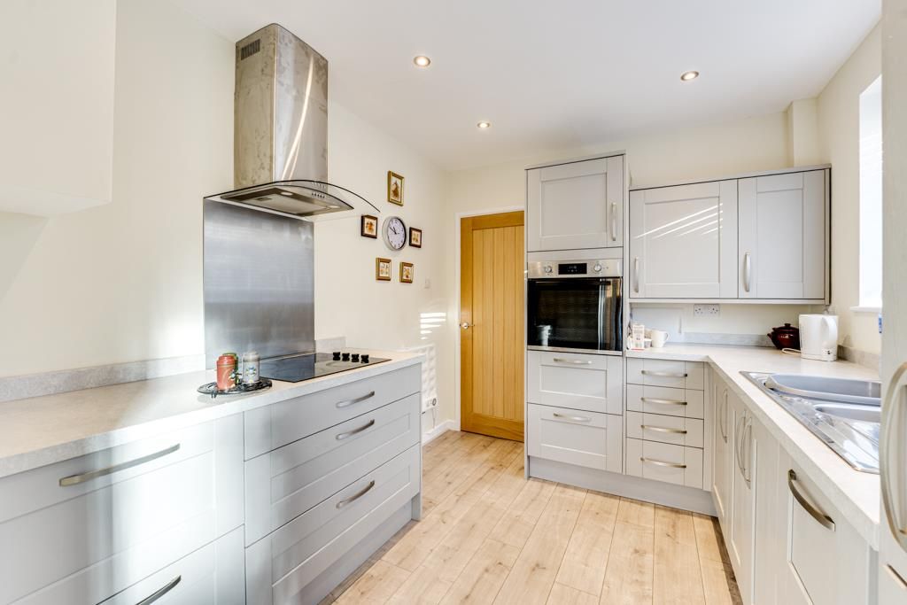 Property photo 2 of 17 74 Belvoir Drive, Barton Seagrave-9.Jpg