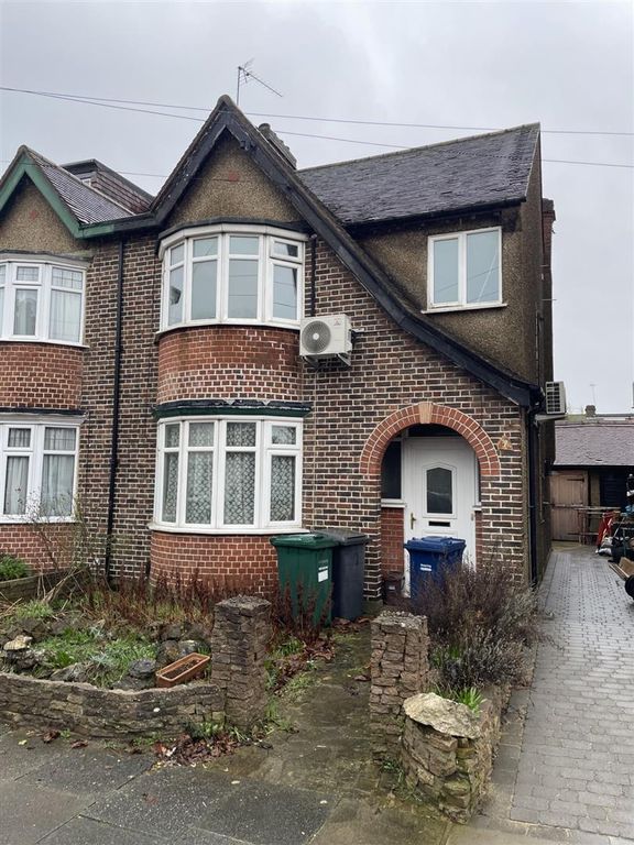 Property photo 1 of 5 7 Vines Ave Ext.Jpg