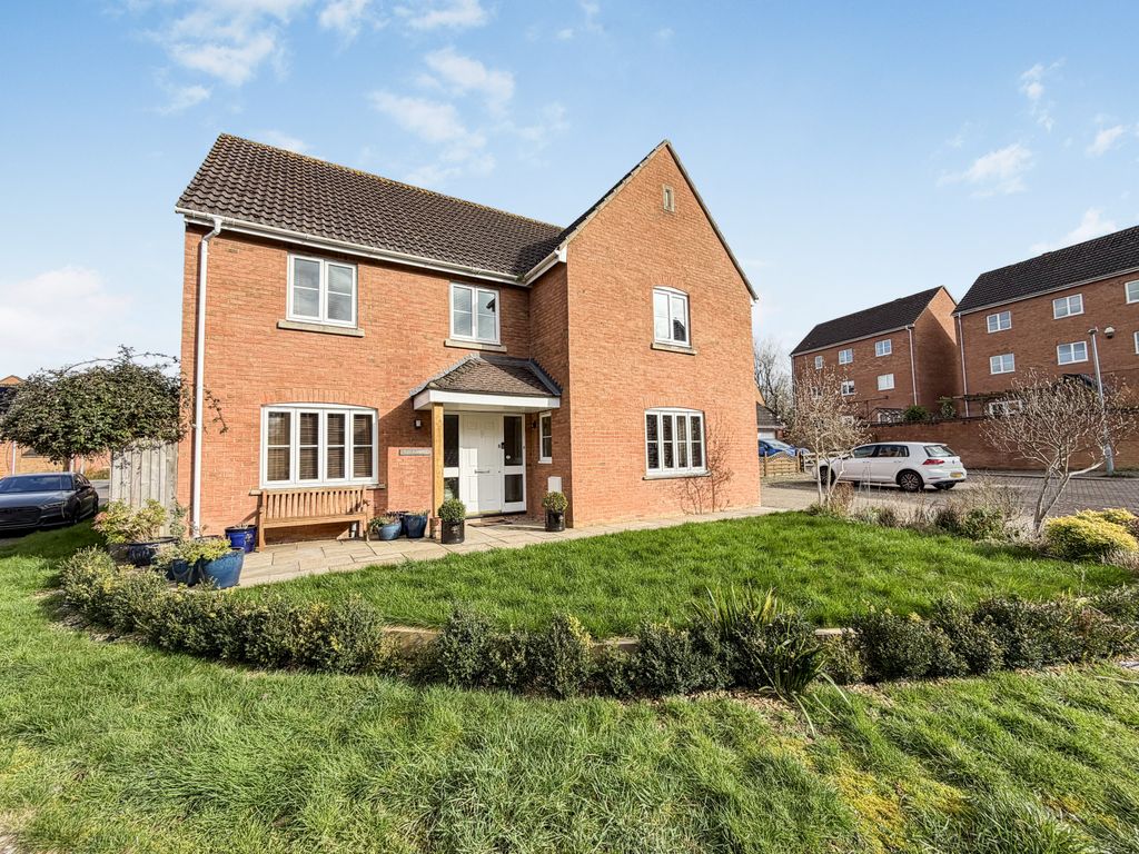 Property photo 1 of 27