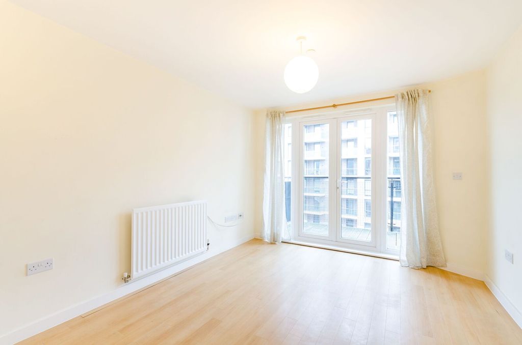 Property photo 3 of 11