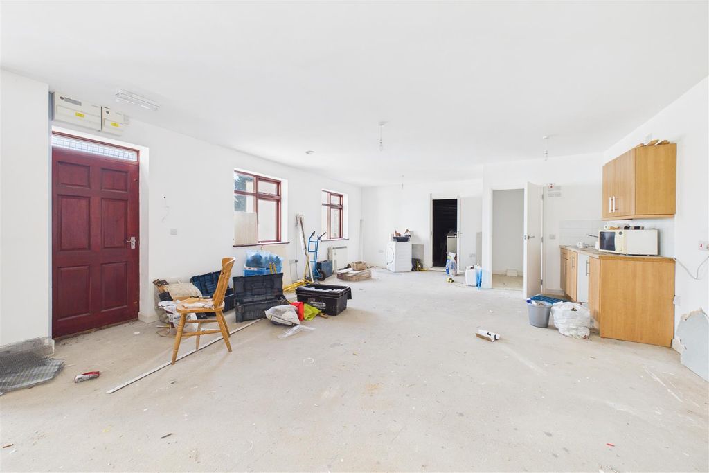 Additional image 18 of 4 bed flat for saleHighridge Road, Bishopsworth, Bristol BS13
